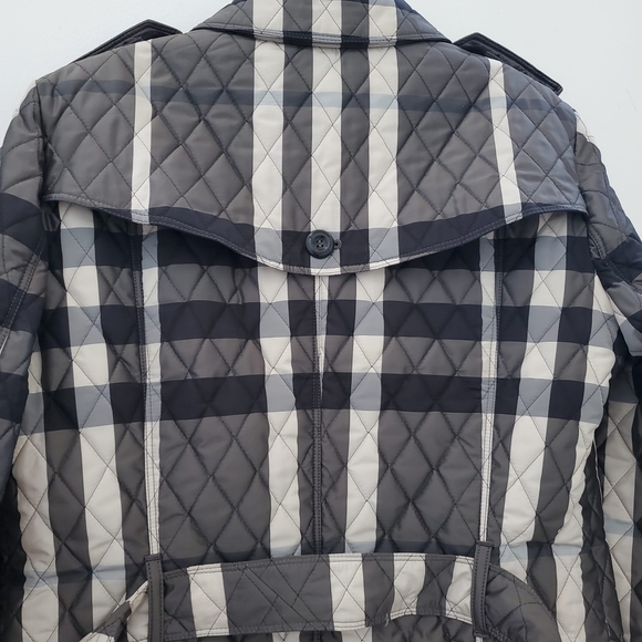 Burberry Barcroft Beat Check Quilted Belted Jacket - Picture 5 of 15